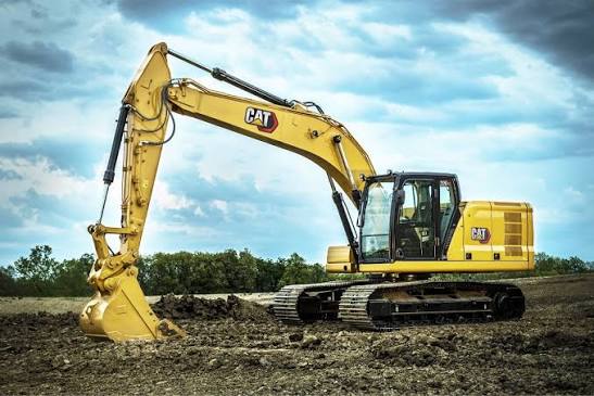 320G Excavator — view 1